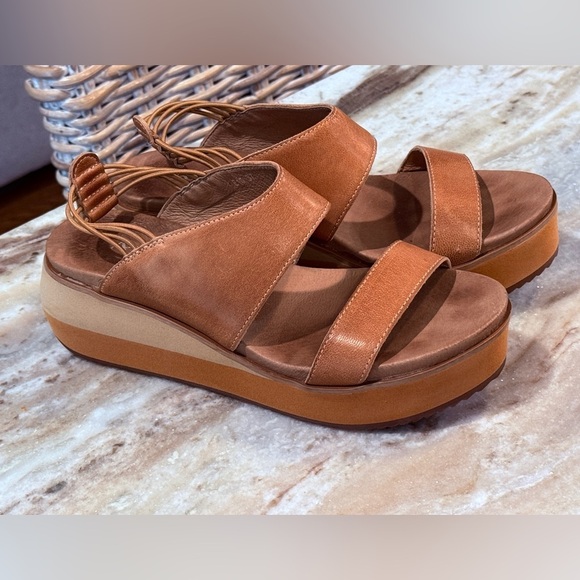 Women’s ANTELOPE Cachet Leather Platform Sandals- Size 37 - Picture 6 of 10